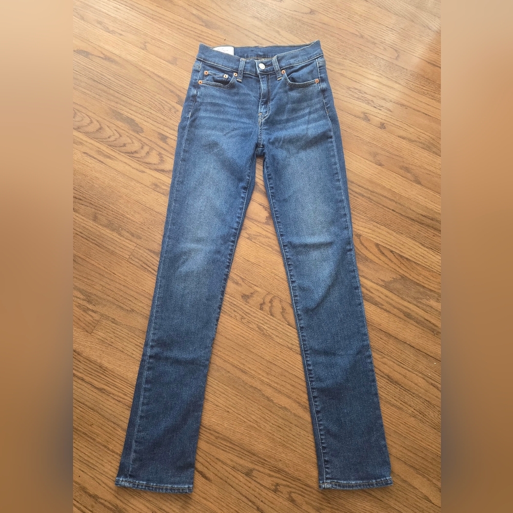 GAP Classic Straight Mid Rise Jeans Medium Indigo Wash Size 26 / 2R